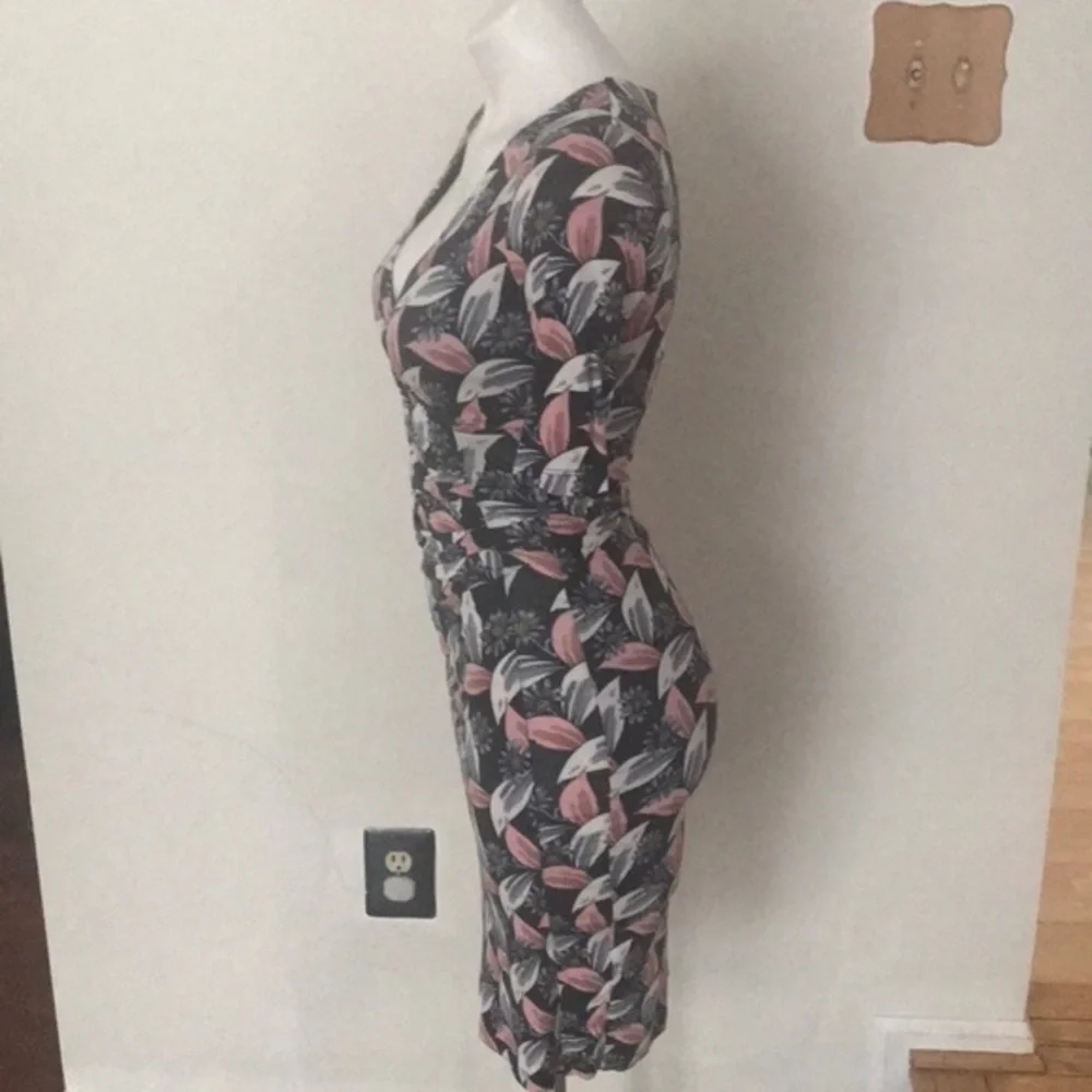Boden form fitting dress size 2R UK 6R